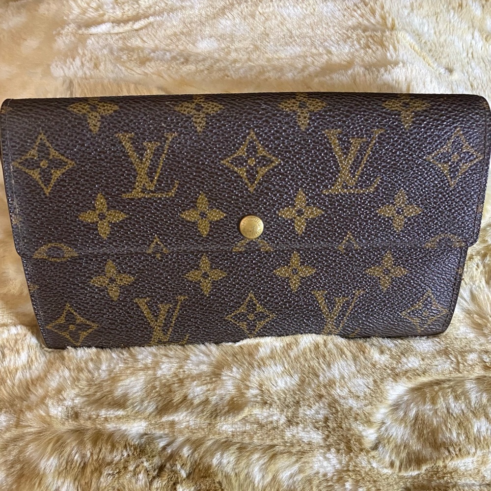 Louis Vuitton Sarah Monogram Long Wallet